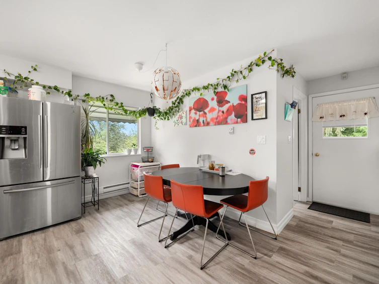 24221 110 Avenue, Maple Ridge, BC, V2W 1H7 - 10