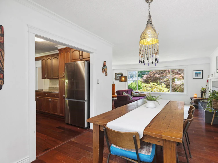 4575 Glenwood Avenue, North Vancouver, BC, V7R 4G6 - 6