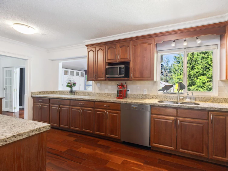 4575 Glenwood Avenue, North Vancouver, BC, V7R 4G6 - 15