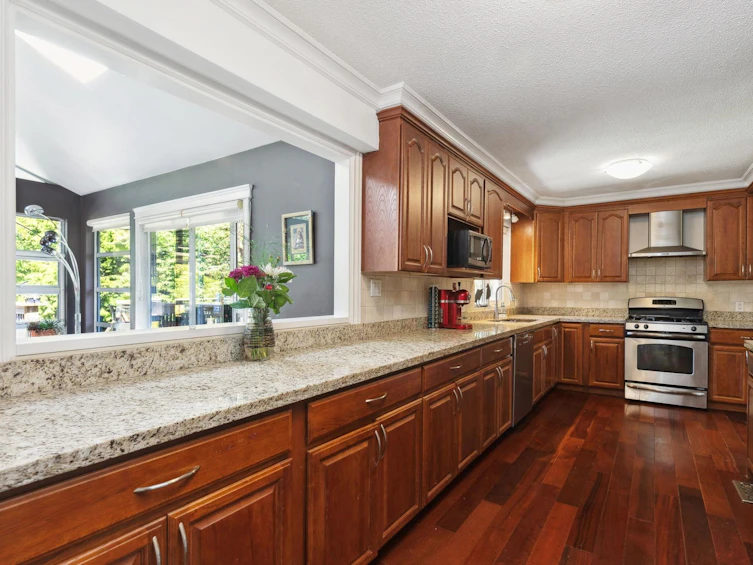 4575 Glenwood Avenue, North Vancouver, BC, V7R 4G6 - 16