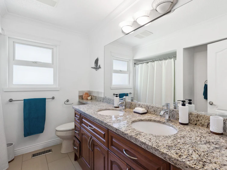 4575 Glenwood Avenue, North Vancouver, BC, V7R 4G6 - 22