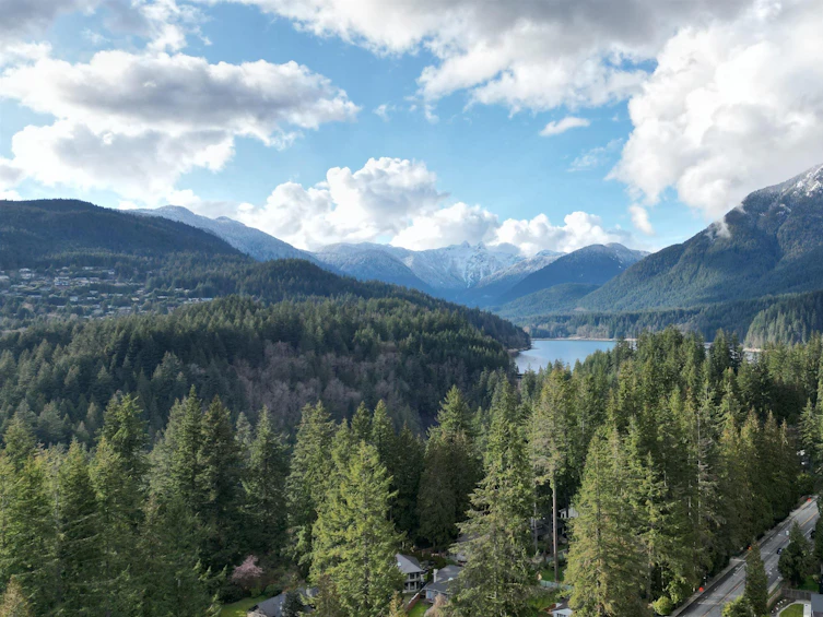 4575 Glenwood Avenue, North Vancouver, BC, V7R 4G6 - 32