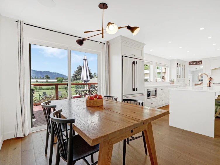 9661 Gibson Road, Chilliwack, BC, V2P 6H4 - 9