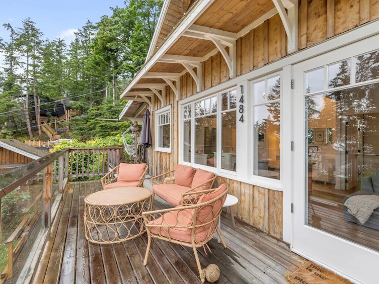 1484 Eagle Cliff Road, Bowen Island, BC, V0N 1G1 - 3