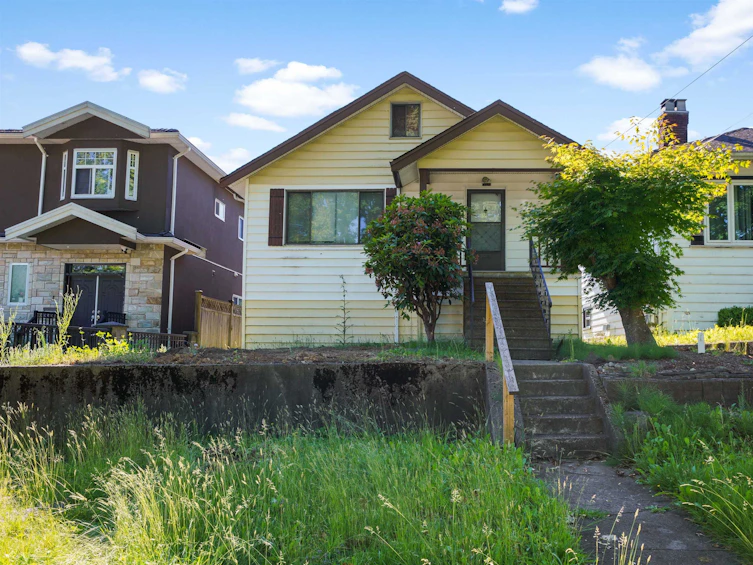 745 Skeena Street, Vancouver, BC, V5K 4P4 - 4