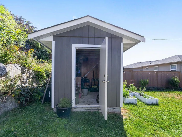 5458 Mccourt Road, Sechelt, BC, V7Z 0N6 - 36