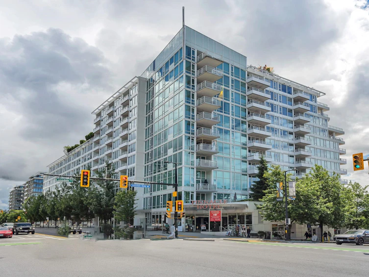 PH1105-133 E Esplanade Street, North Vancouver, BC, V7L 1A1 - 2