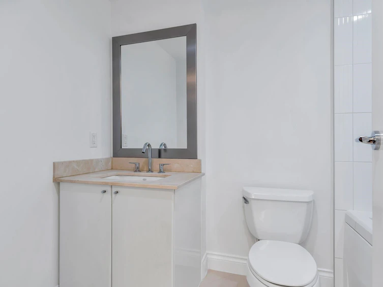 PH1105-133 E Esplanade Street, North Vancouver, BC, V7L 1A1 - 30