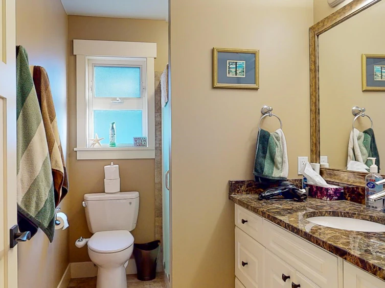5393 Sans Souci Road, Halfmoon Bay, BC, V7Z 1B6 - 27