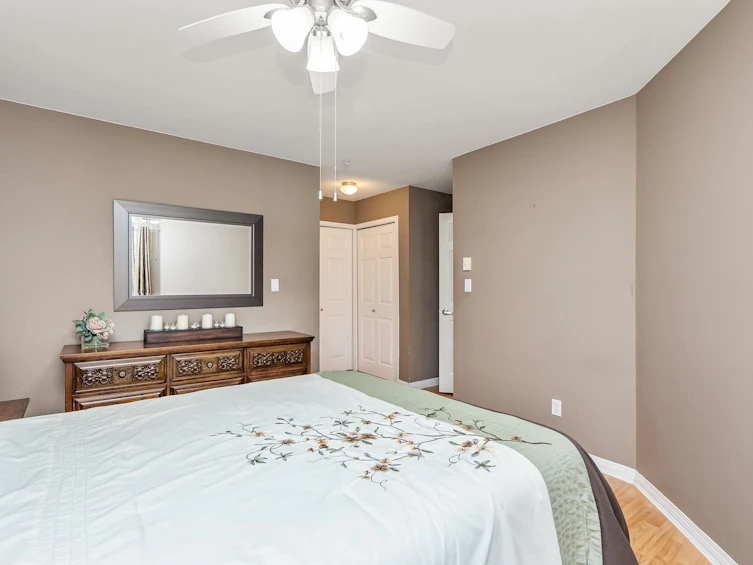 215-22150 48 Avenue, Langley, BC, V3A 8R5 - 22