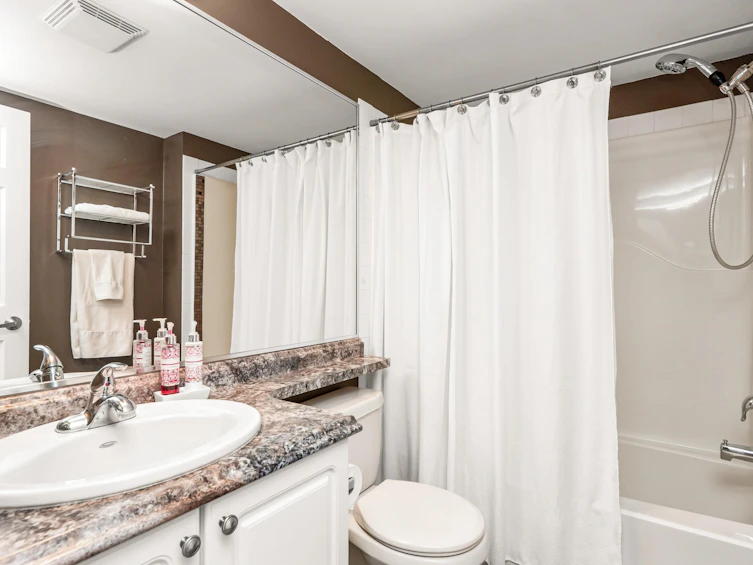 215-22150 48 Avenue, Langley, BC, V3A 8R5 - 24