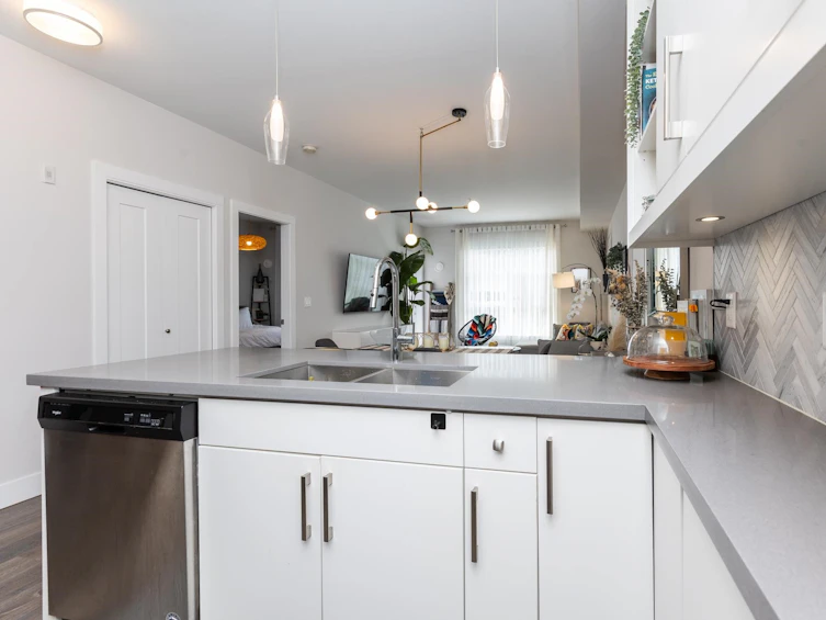 202-14605 Mcdougall, Surrey, BC, V4P 0G7 - 9