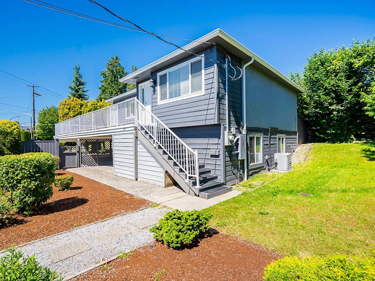766 Calverhall Street, North Vancouver, BC, V7L 1X6 - 2
