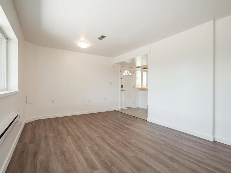 766 Calverhall Street, North Vancouver, BC, V7L 1X6 - 13