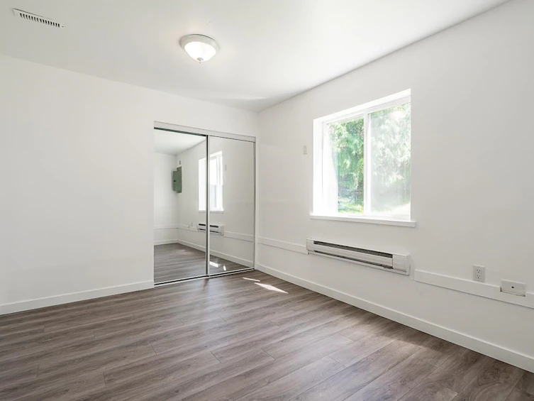766 Calverhall Street, North Vancouver, BC, V7L 1X6 - 17