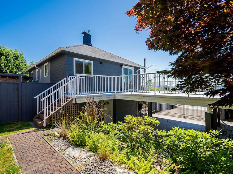 766 Calverhall Street, North Vancouver, BC, V7L 1X6 - 26