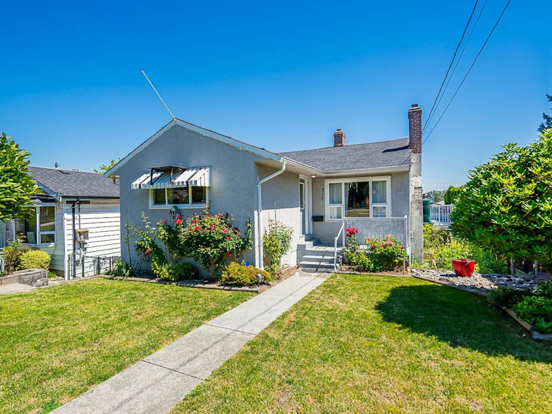 717 First Street, New Westminster BC V3L 2H4