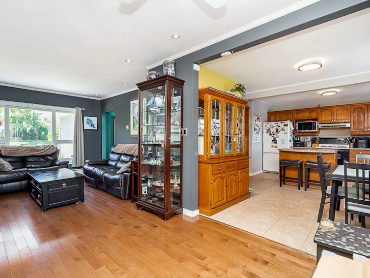 717 First Street, New Westminster, BC, V3L 2H4 - 5