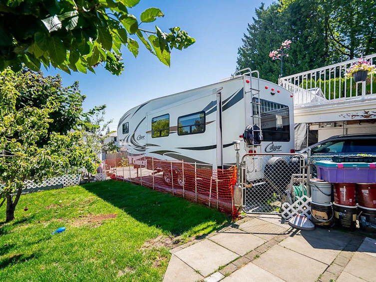 717 First Street, New Westminster, BC, V3L 2H4 - 24