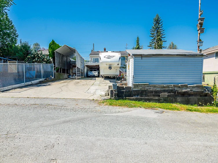 717 First Street, New Westminster, BC, V3L 2H4 - 28