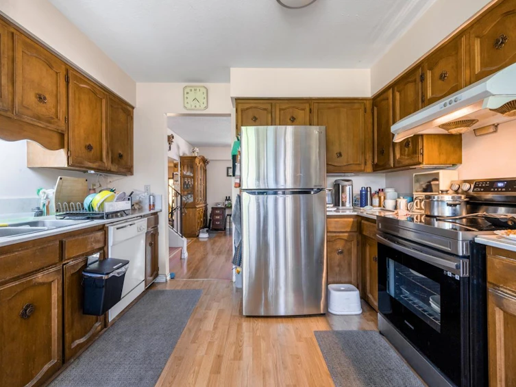 10420 Hogarth Drive, Richmond, BC, V7E 3Z6 - 4