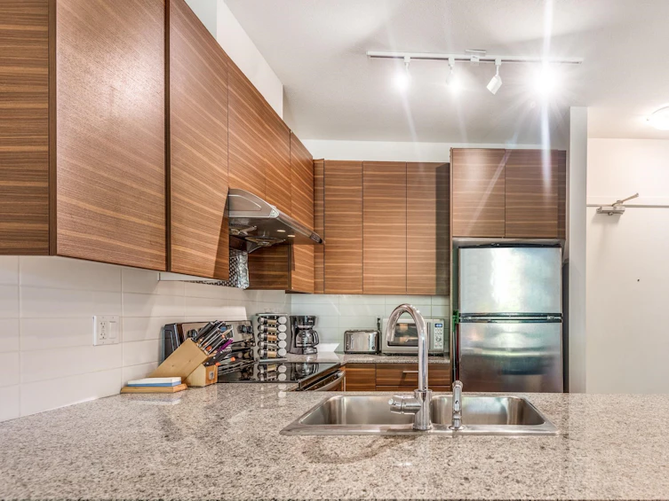 220-5788 Sidley Street, Burnaby, BC, V5J 0E4 - 4