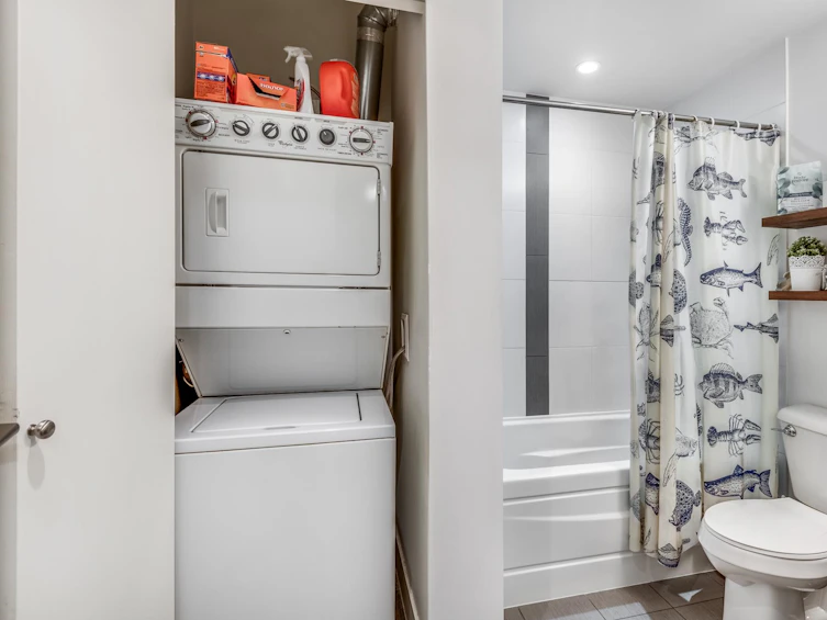 220-5788 Sidley Street, Burnaby, BC, V5J 0E4 - 13