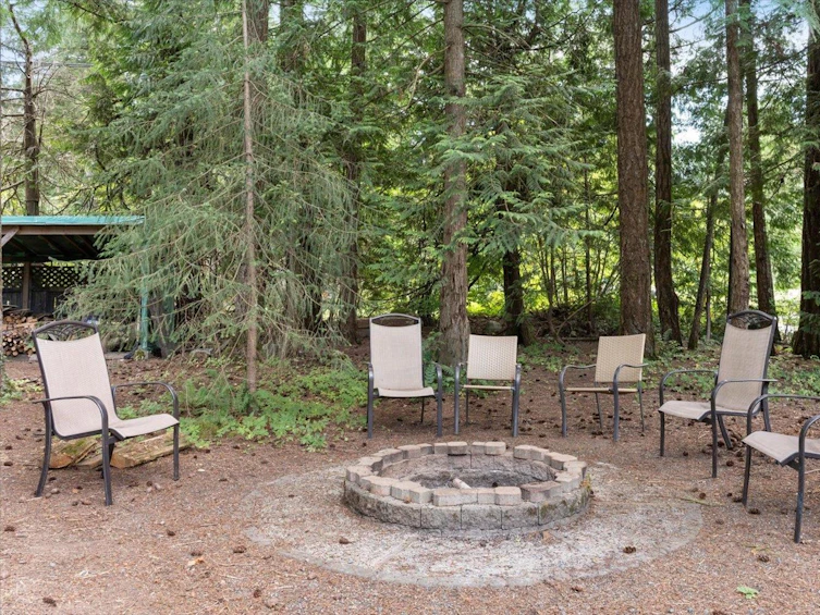45631 Sleepy Hollow Road, Cultus Lake, BC, V2R 5A5 - 5
