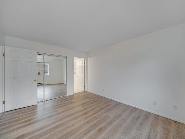 303-5078 Irving Street, Burnaby, BC, V5H 1T7 - 4