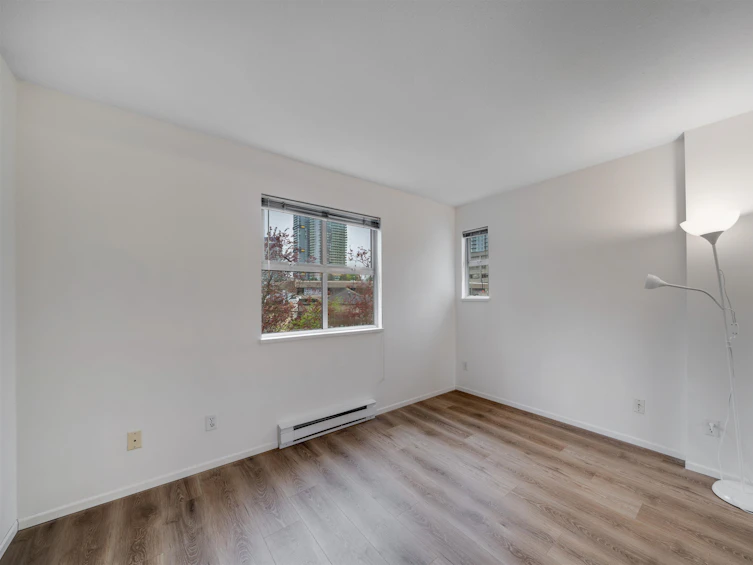 303-5078 Irving Street, Burnaby, BC, V5H 1T7 - 5