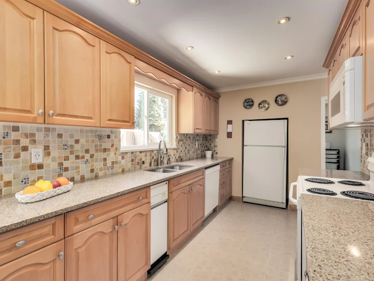 2251 Berkley Avenue, North Vancouver, BC, V7H 1Z6 - 12