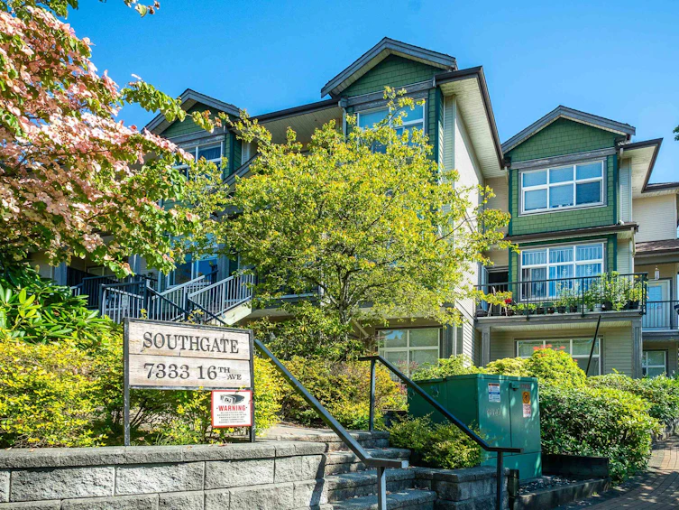 229-7333 16th Avenue, Burnaby, BC, V3N 0A8 - 2
