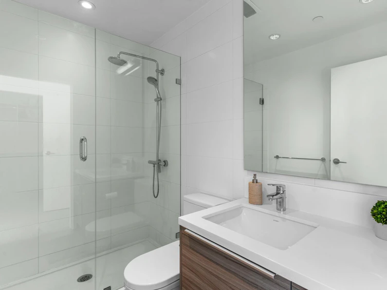 2501-1550 Fern Street, North Vancouver, BC, V7J 0A9 - 23