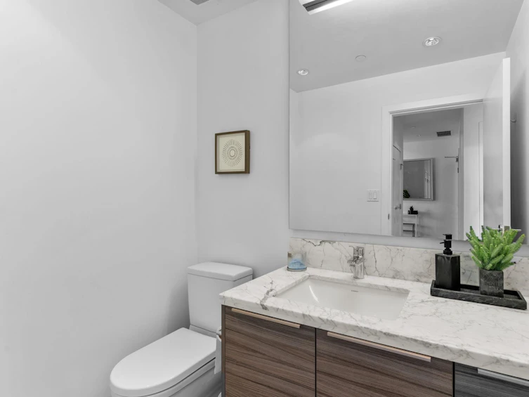 2501-1550 Fern Street, North Vancouver, BC, V7J 0A9 - 24