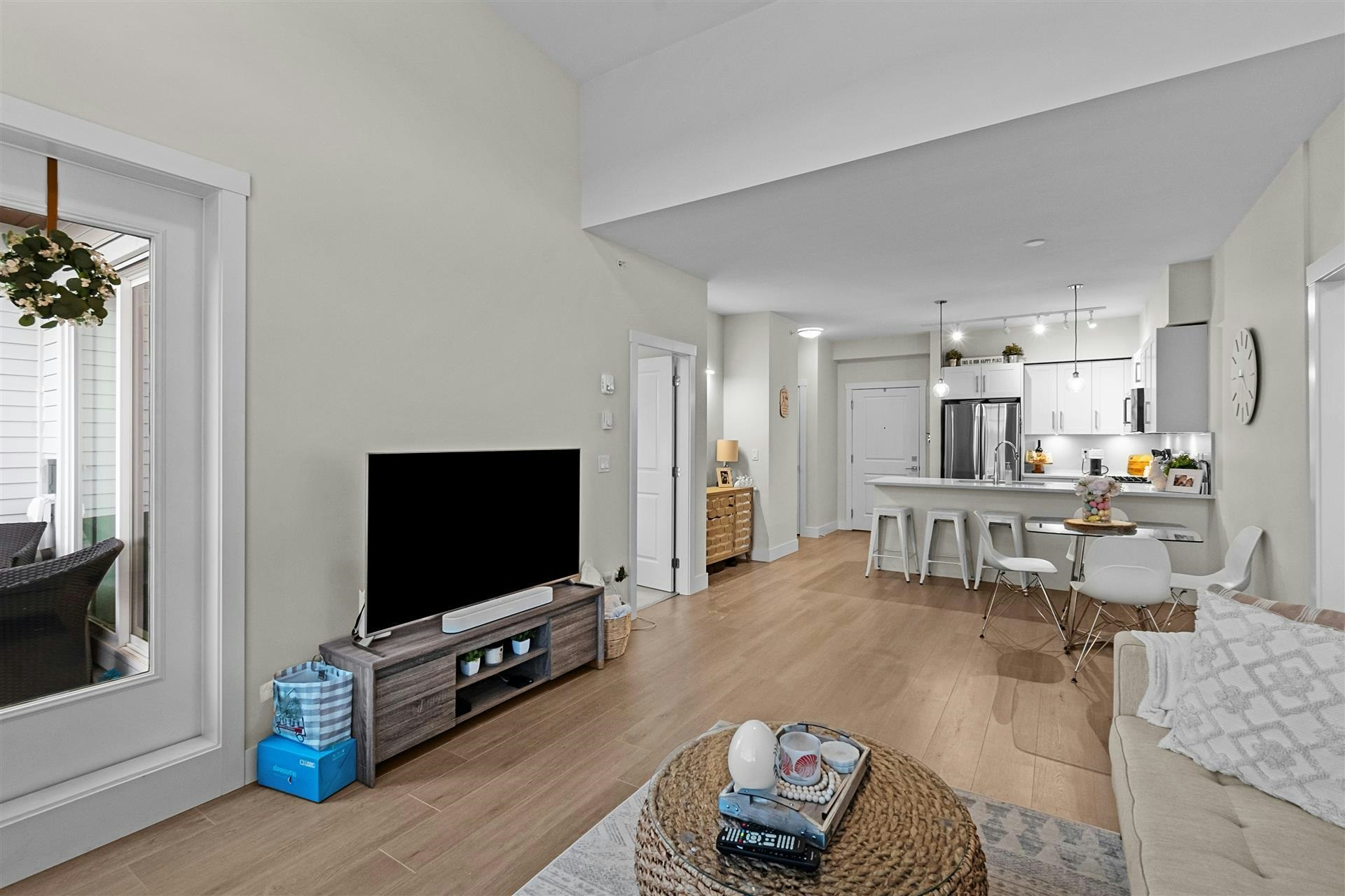 409-22136 49, Langley, BC, V3A 0M8 - 3