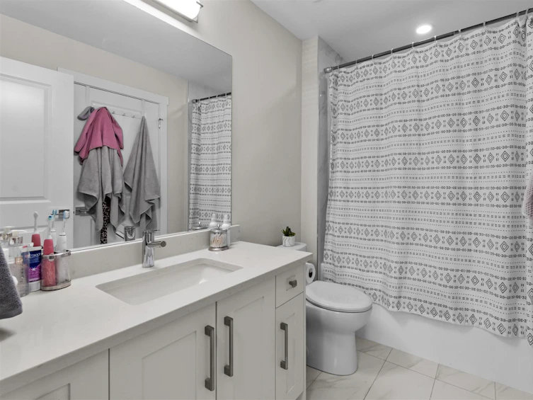 409-22136 49, Langley, BC, V3A 0M8 - 8
