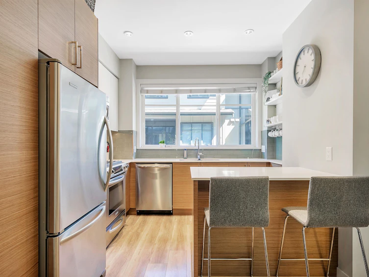 304-2135 Heritage Park Lane, North Vancouver, BC, V7H 1E4 - 9