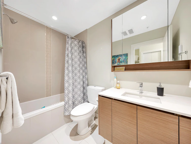 304-2135 Heritage Park Lane, North Vancouver, BC, V7H 1E4 - 16