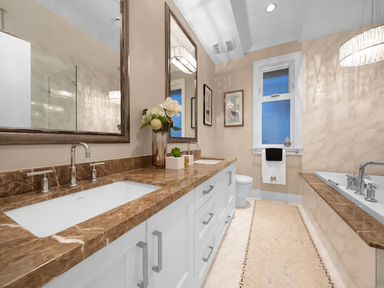 3947 W 20th Avenue, Vancouver, BC, V6S 1G3 - 23
