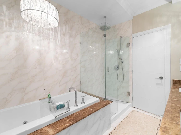 3947 W 20th Avenue, Vancouver, BC, V6S 1G3 - 24