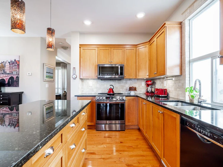 16581 60 Avenue, Surrey, BC, V3S 1S7 - 9