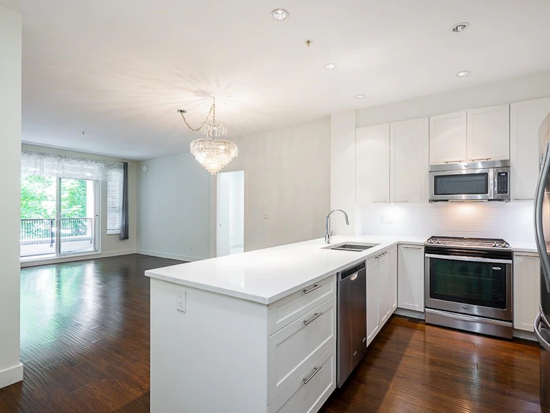 210 - 15188 29a Avenue, Surrey BC V4P 1H1
