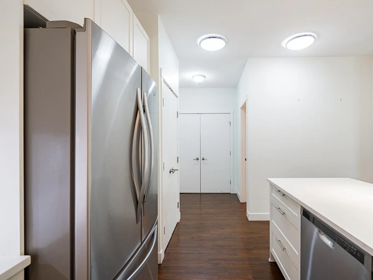 210-15188 29a, Surrey, BC, V3T 5X3 - 15