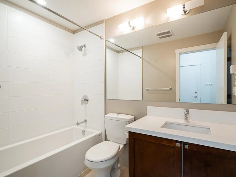 210-15188 29a, Surrey, BC, V3T 5X3 - 24