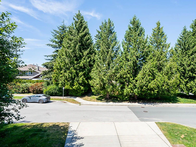 210-15188 29a, Surrey, BC, V3T 5X3 - 29
