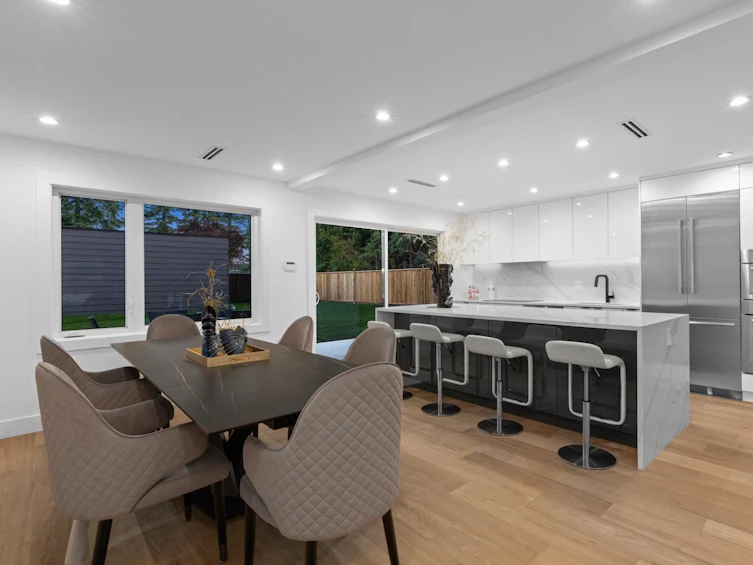 819 West 20th Street, North Vancouver, BC, V7P 2B5 - 3