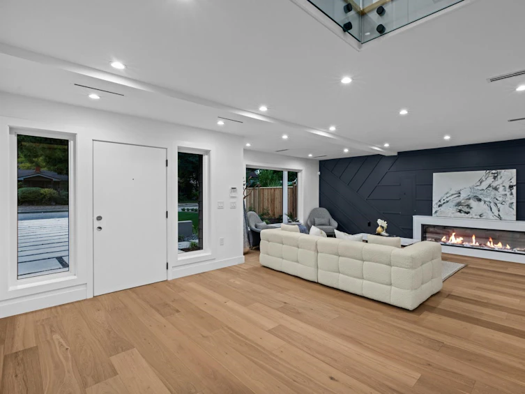 819 West 20th Street, North Vancouver, BC, V7P 2B5 - 5