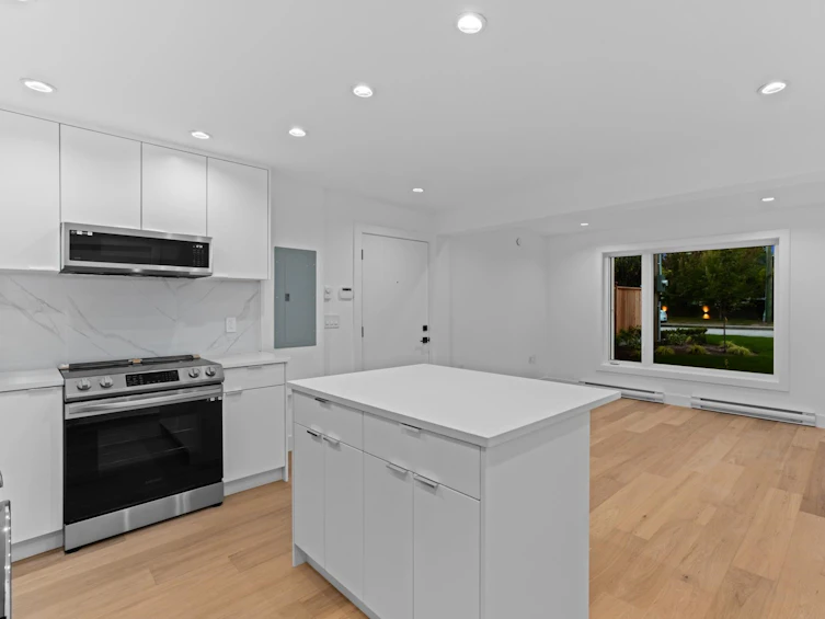 819 West 20th Street, North Vancouver, BC, V7P 2B5 - 24