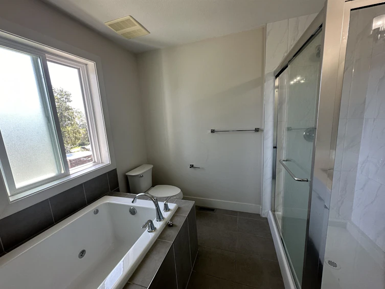 28-8033 166b, Surrey, BC, V4N 0G7 - 23
