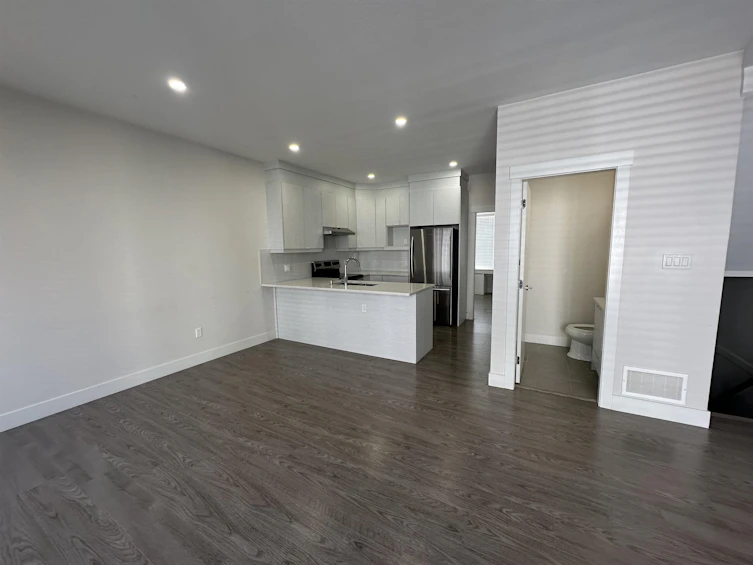 28-8033 166b, Surrey, BC, V4N 0G7 - 24